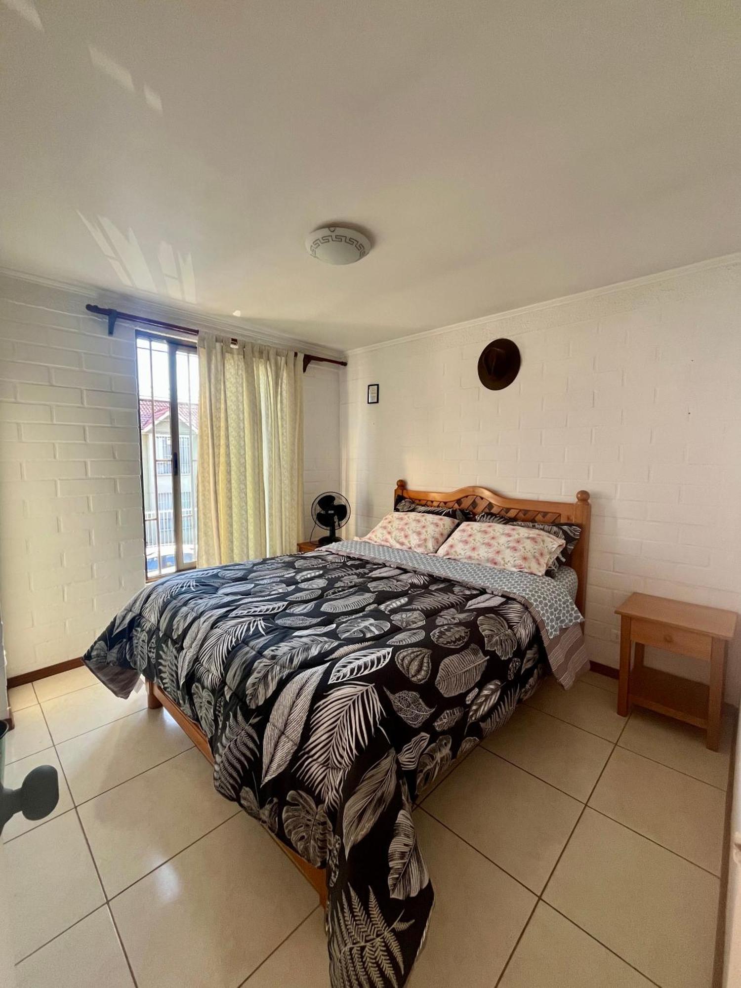 Tu Espacio Re - Casa Cerca Del Aeropuerto Homestay Santiago